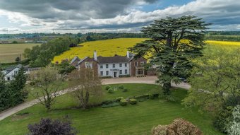 Glewstone Court Country House Hotel
