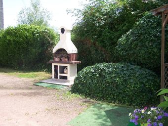 House With 2 Bedrooms In La Chapelle-aux-choux, With Furnished Garden And Wifi