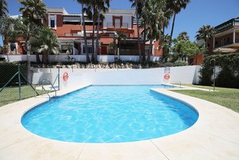 4-bedroom Apartment Close To Banus