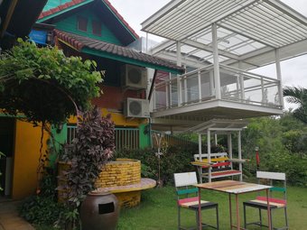 Hotel Frontier Homestel