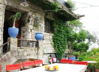 Apartamentos Antique Seaside Stone House - Boat Trips