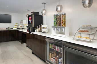 Delta Hotels By Marriott Seattle Everett