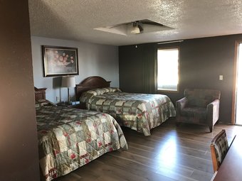 C&h Motel El Dorado Springs