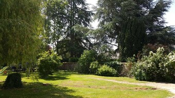 Hotel La Chambr�e Des Colombes