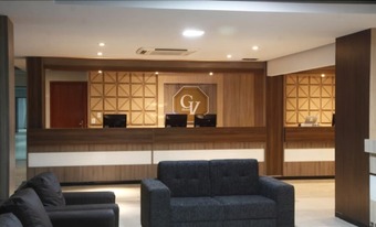 Golden Ville Hotel