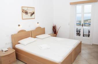 Aiolos Hotel