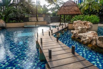 Best Spacious Hampton's Park Apartment