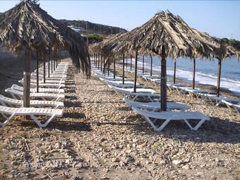 Apartamentos Tompras Village