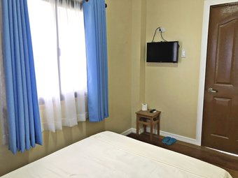 Bed & Breakfast Racadisson Tourist Inn