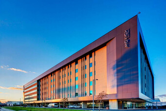 Hotel Movich Bur� 26