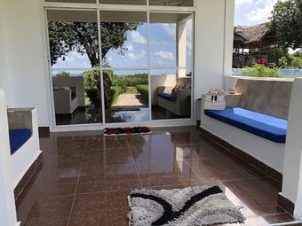 Posada Sea Front Mafia Lodge