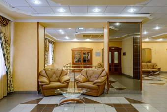 Azimut Hotel Mirniy