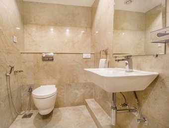 Fabhotel Gayathri