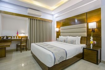 White Palace Hotel