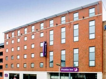 Hotel Premier Inn Luton Town Centre