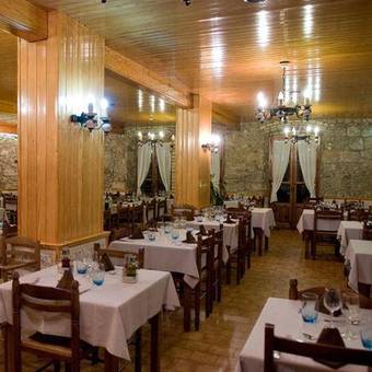 Aparthotel Cal Mar�al