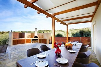 Discrete Villa Lappa