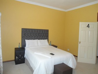 Hotel Rhino Rest Camp