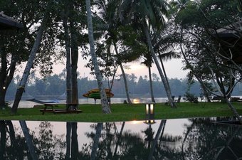 Hotel Cranganor History Cafe Riverside Chateau