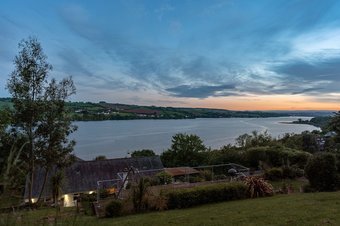 The Curlews - A Boutique Waterside Home