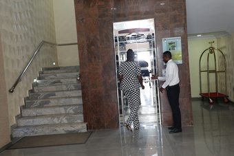 Glo-ran Hotel And Event Place