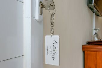 Hotel Adhi Jaya Suite