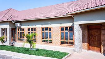 Hotel Njele Country Park