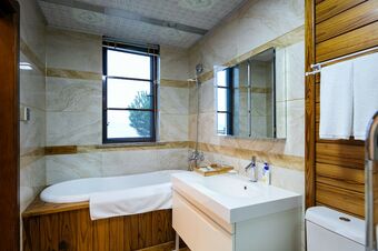 Floral Hotel Qiandaohu Shangju Villa