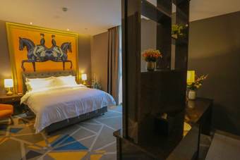 Dyson Hotel Xian