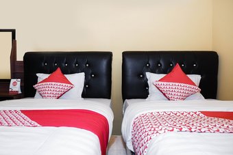 Hostal Oyo 598 Udan Mas Guesthouse& Gallery