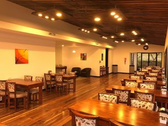 Posada Burbi Lake Lodge Monteverde