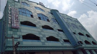 Hotel Iroomz Nama Residency