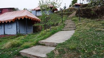 Hotel Camp Garden Kanatal