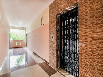 Hotel Oyo 30741 The Purple Stay