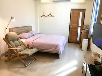 Hotel Literature River Bank