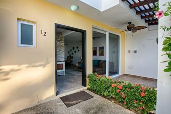 Los Amores #12 3 Br By Casago