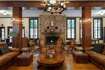 Hotel Gordon Beach Inn