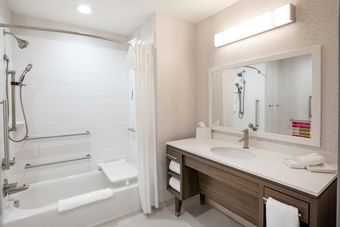 Hotel Home2 Suites By Hilton Houston Iah Airport Beltway 8