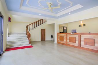 Oyo 417 Hotel Lacoul Inn