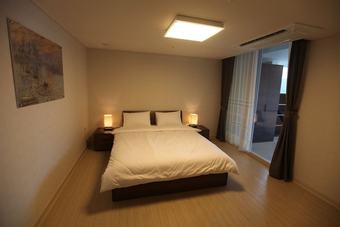 Geoje Riwoo Ocean Family Residence