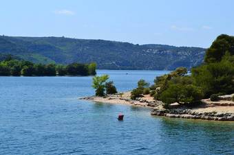 Apartamento Studio In Arles, With Pool Access, Enclosed Garden And Wifi - 44 Km From The Beach