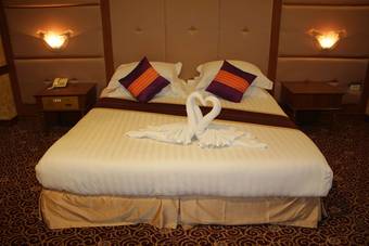 Grand Royal Plaza Hotel