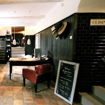 Hostal La Buissonniere & Brasserie