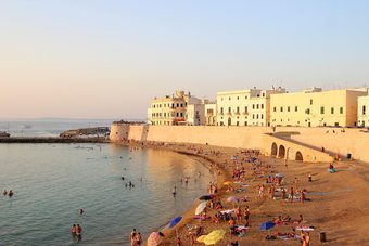 Bungalow With One Bedroom In Lizzano, With Pool Access - 6 Km From The Beach