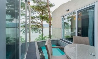 Hotel Goseong Hansan Marina Resort