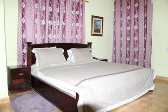 Gorsben Royal Lodge Hotel