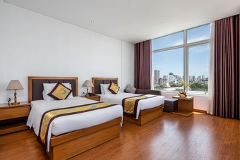 Da Nang Riverside Hotel