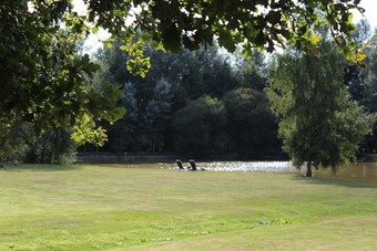Bed & Breakfast Chateau de La Chasse Beauvais