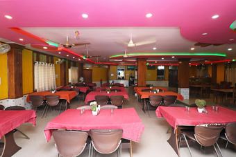 Hotel Spot On 43638 L X Inn