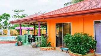 Hotel Reddoorz Plus @ Valencia Bohol